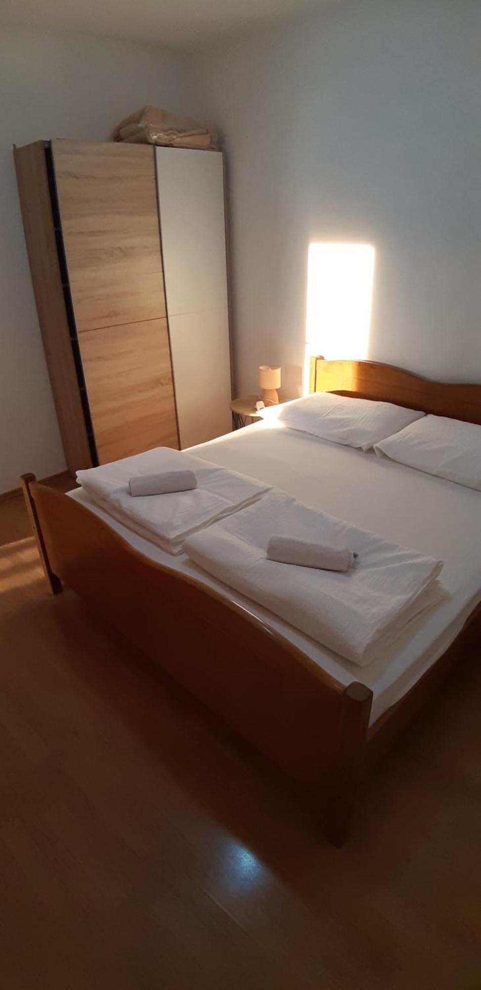 Apartments Kalajzic Омиш Экстерьер фото