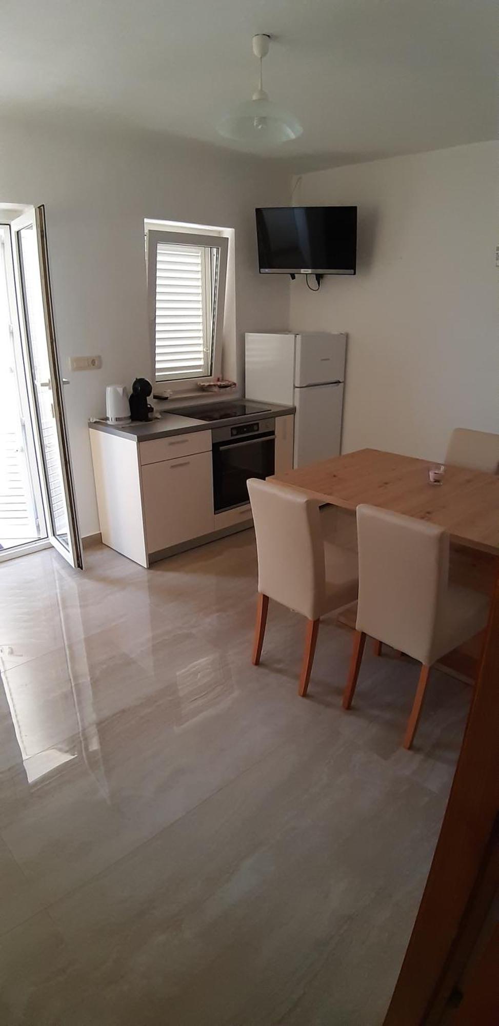 Apartments Kalajzic Омиш Экстерьер фото